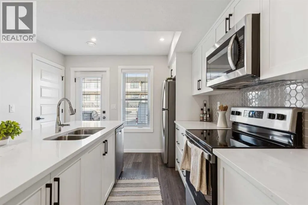 1203, 135 Mahogany Parade SE