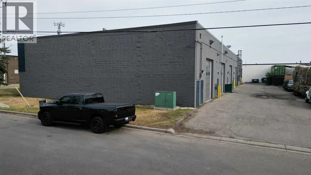 104, 4116 64 Avenue SE