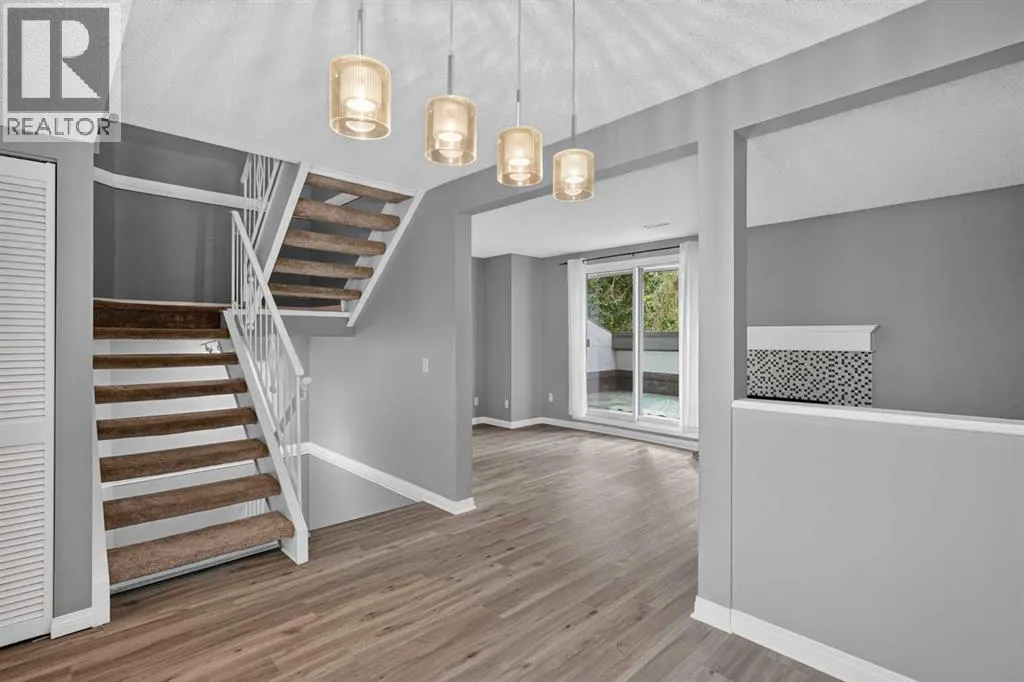 1006, 2520 Palliser Drive SW