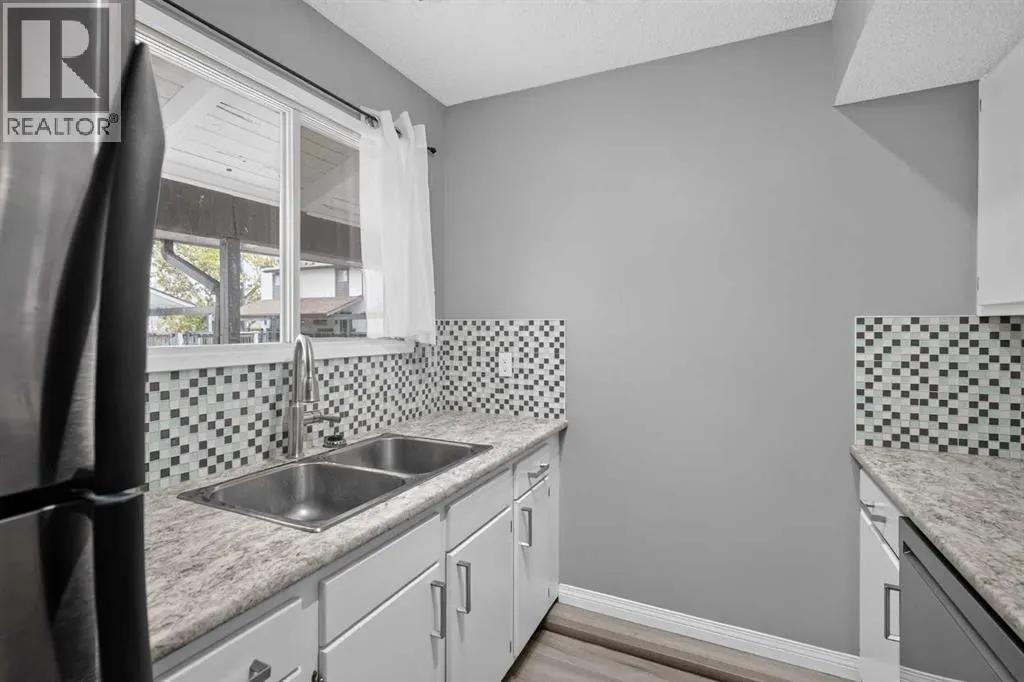 1006, 2520 Palliser Drive SW