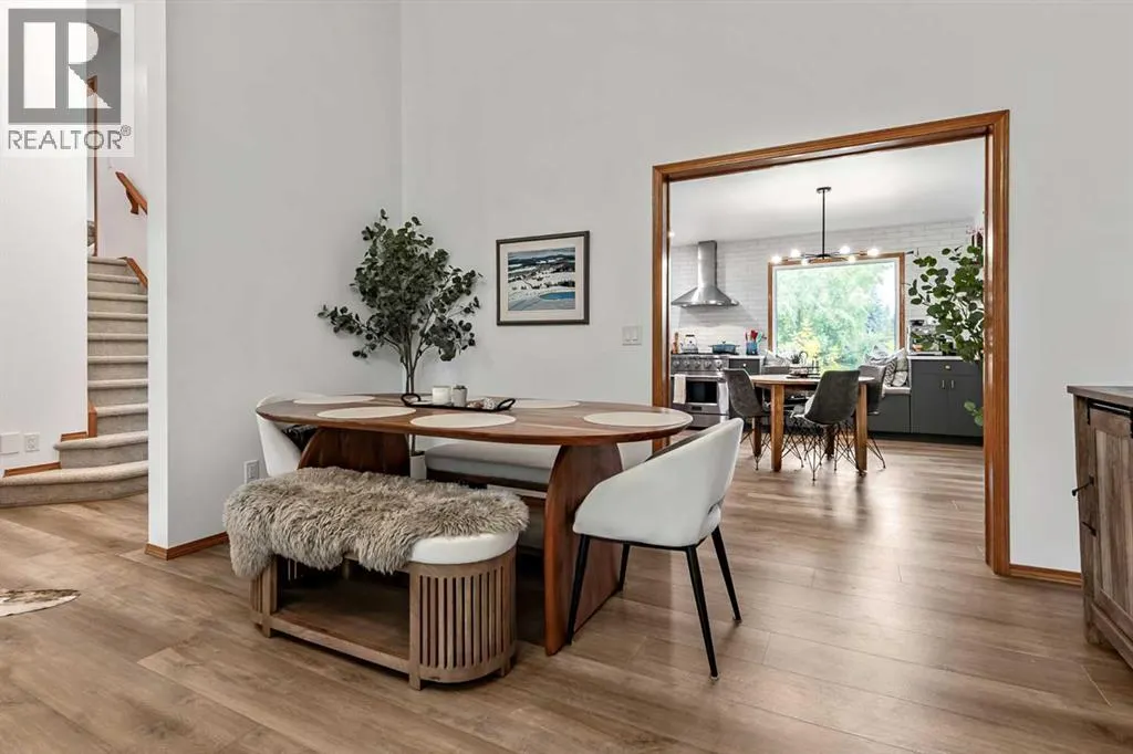 16 Evergreen Gardens SW