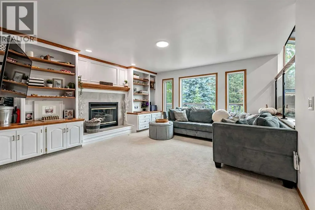 16 Evergreen Gardens SW