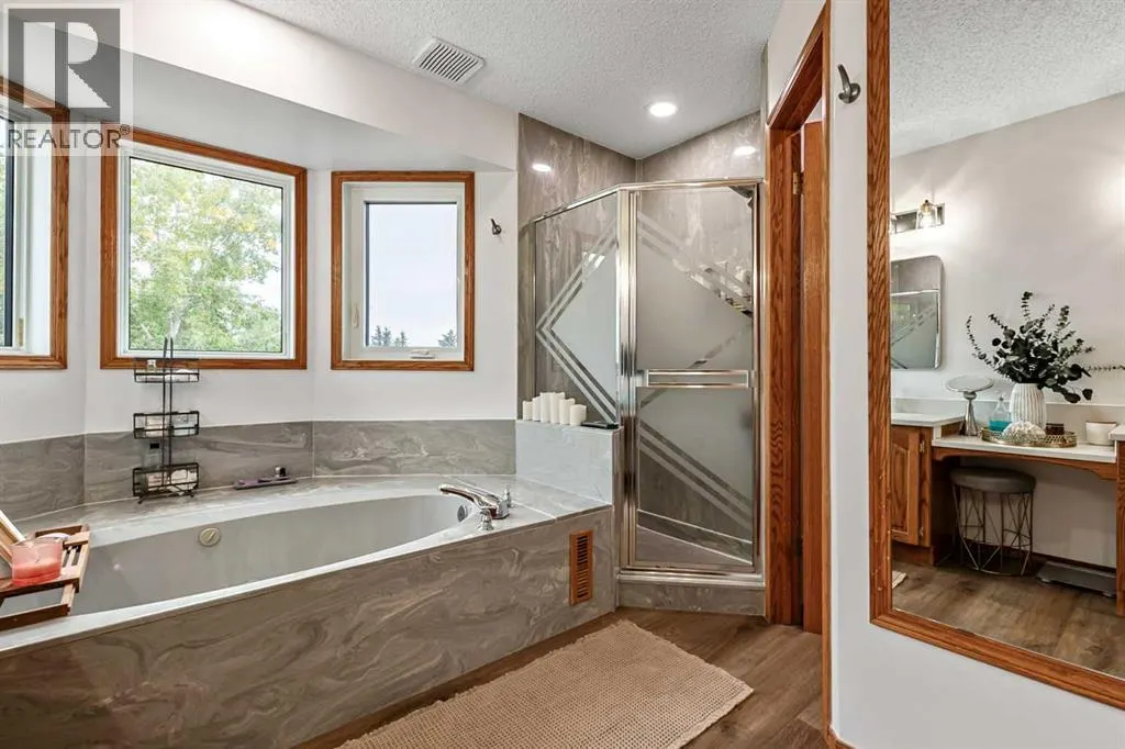 16 Evergreen Gardens SW