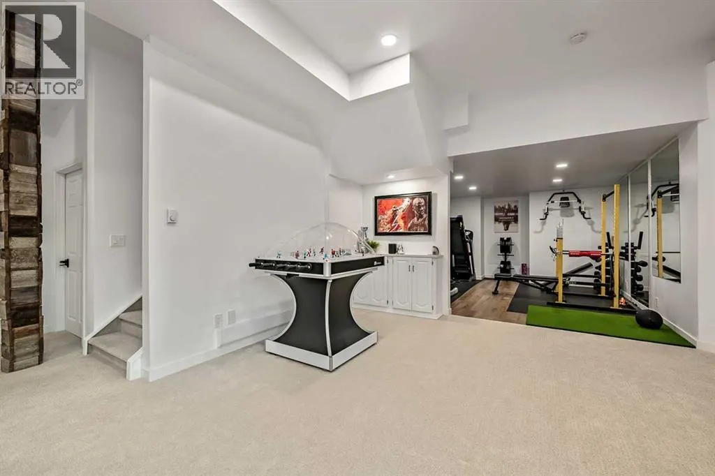 16 Evergreen Gardens SW
