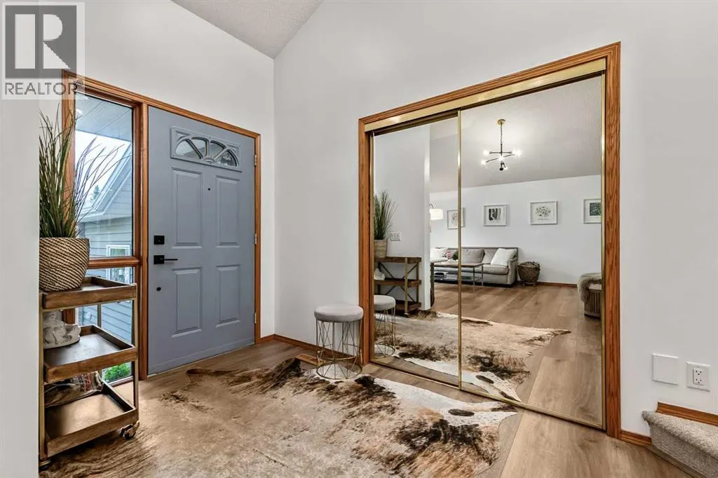 16 Evergreen Gardens SW