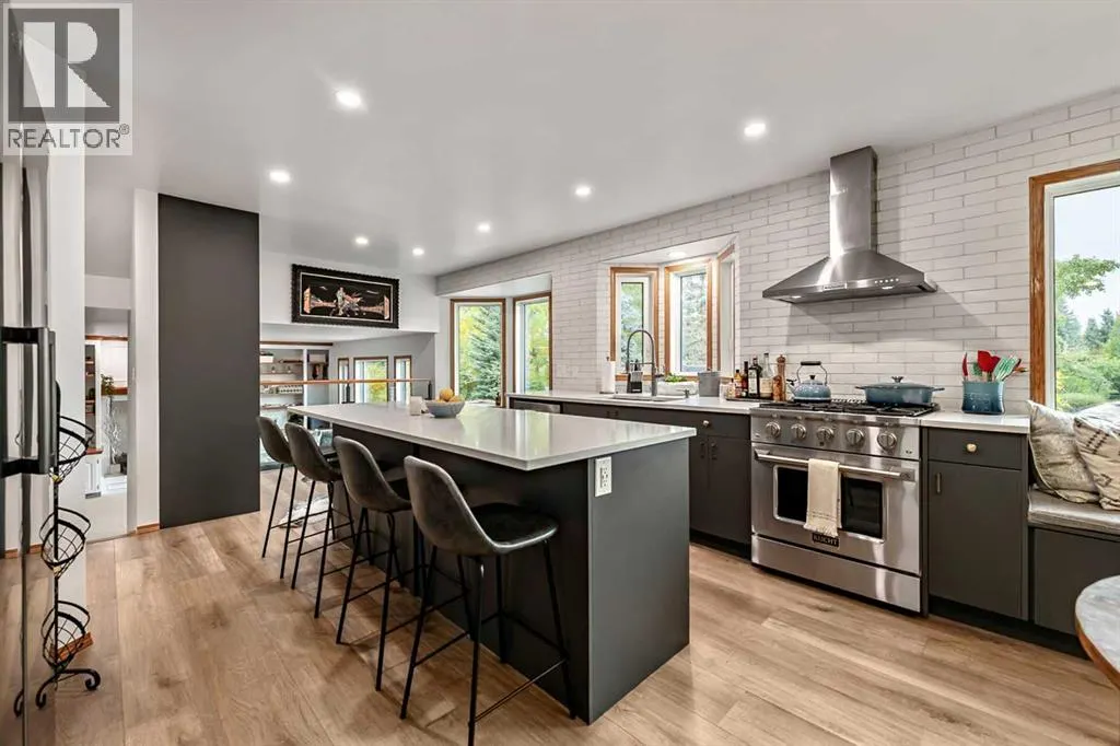 16 Evergreen Gardens SW