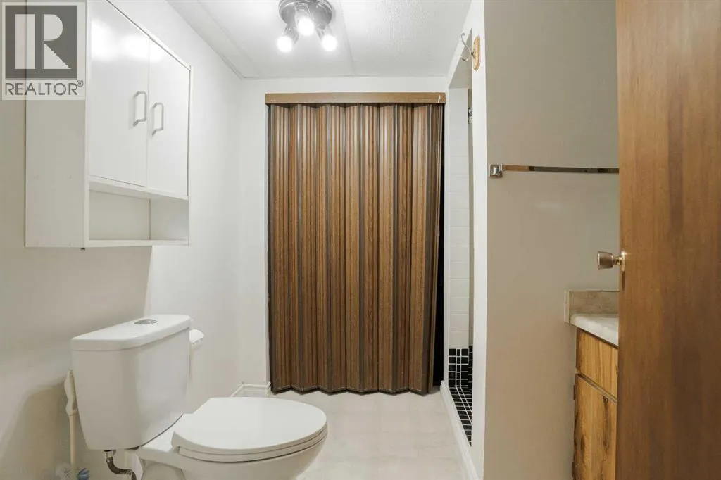 307 Cochrane Crescent