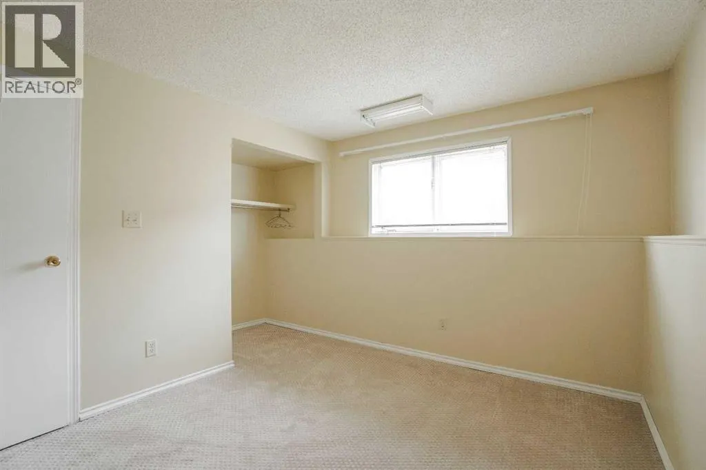 307 Cochrane Crescent