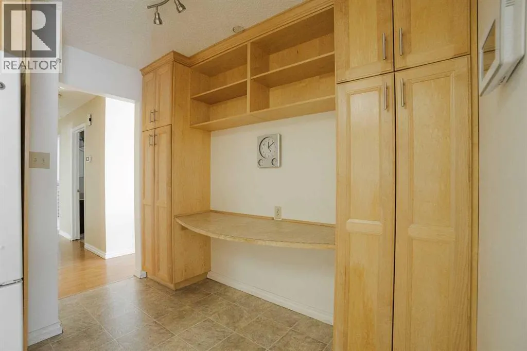 307 Cochrane Crescent