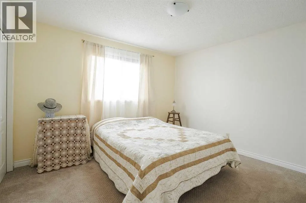 307 Cochrane Crescent
