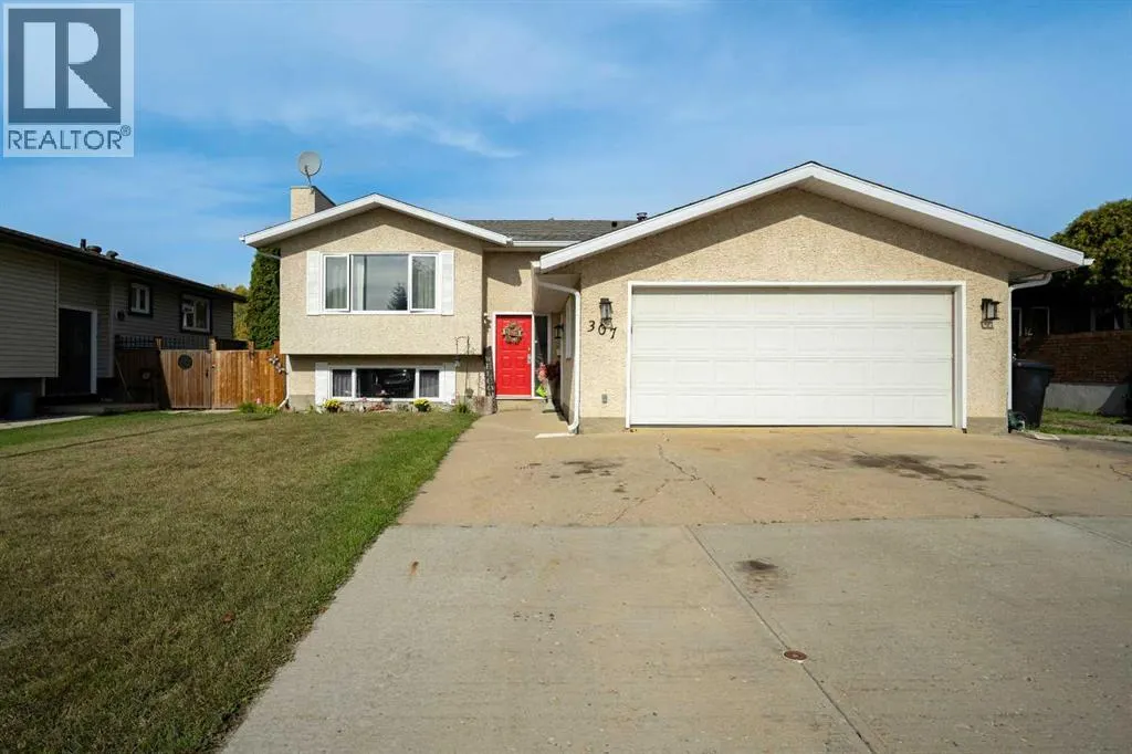 307 Cochrane Crescent