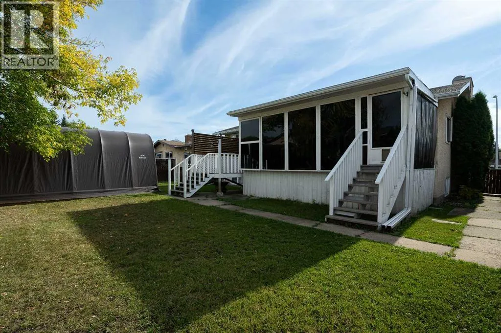 307 Cochrane Crescent