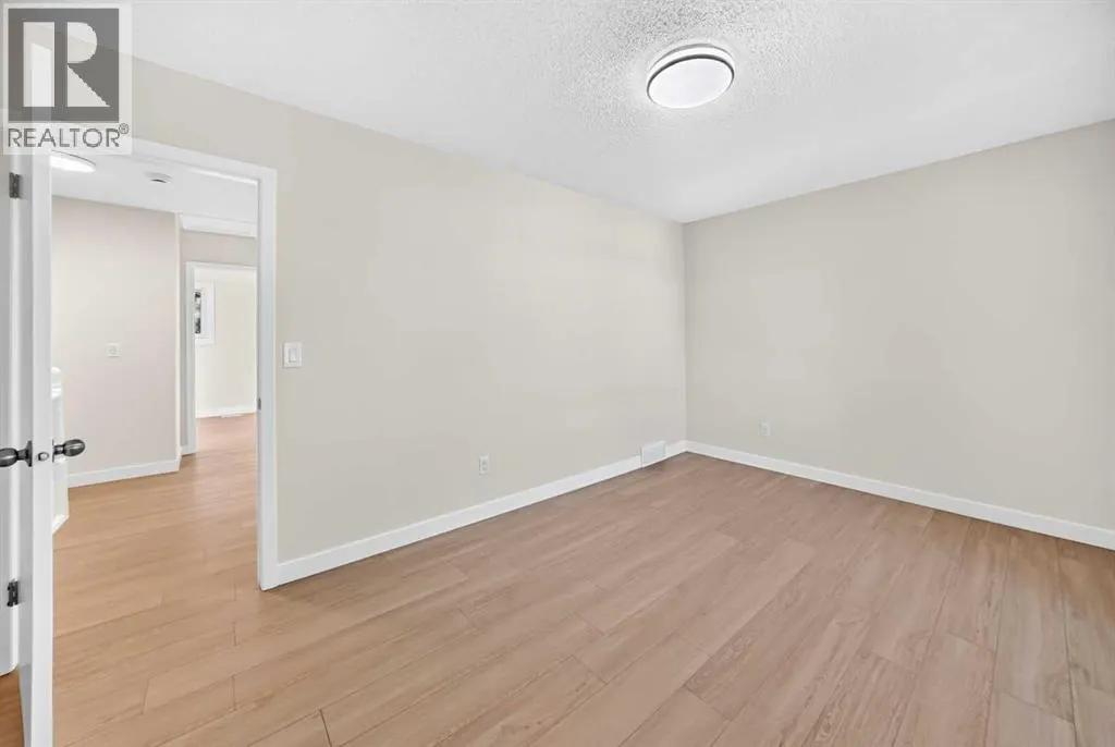 18 Dalhousie Crescent NW