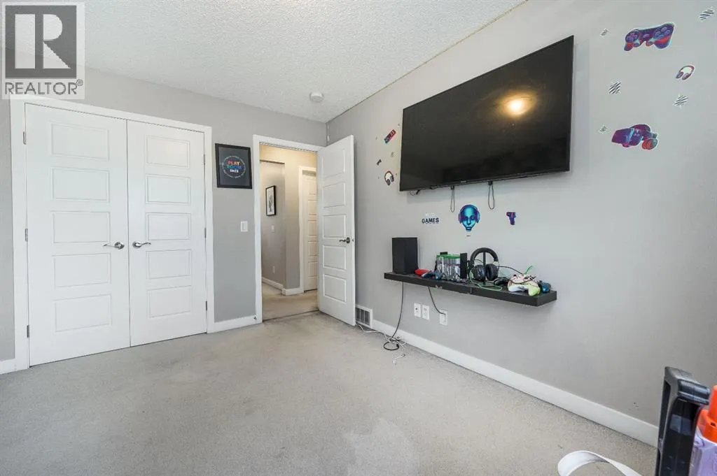 5 Masters Street SE