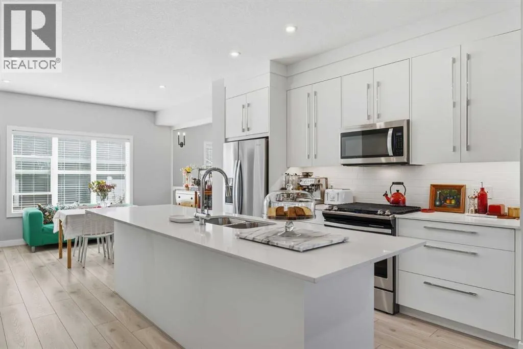 416 West Lakeview Drive