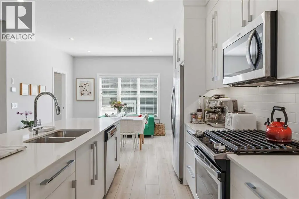416 West Lakeview Drive