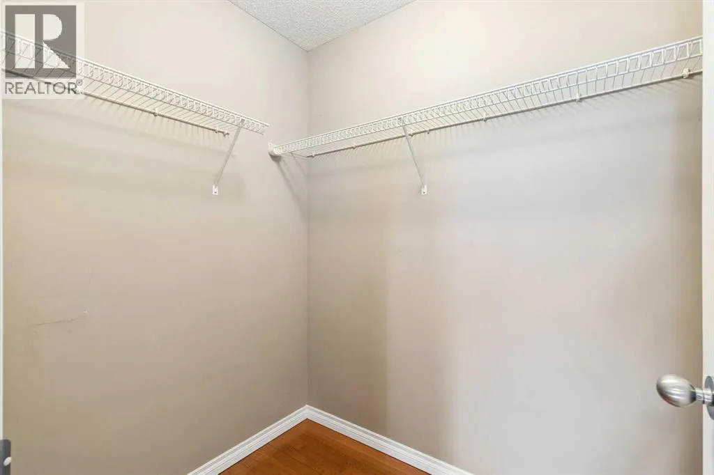 307, 290 Shawville Way SE
