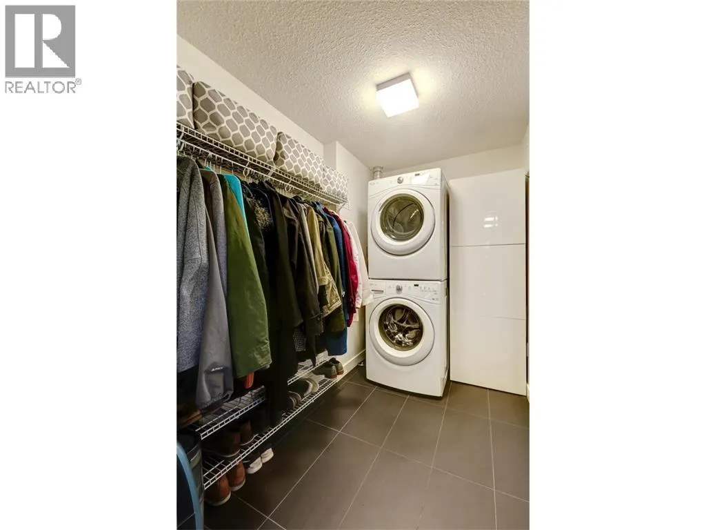 313, 25 Aspenmont Heights SW