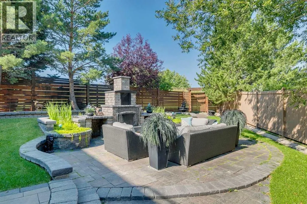 9 Evergreen Cove SW