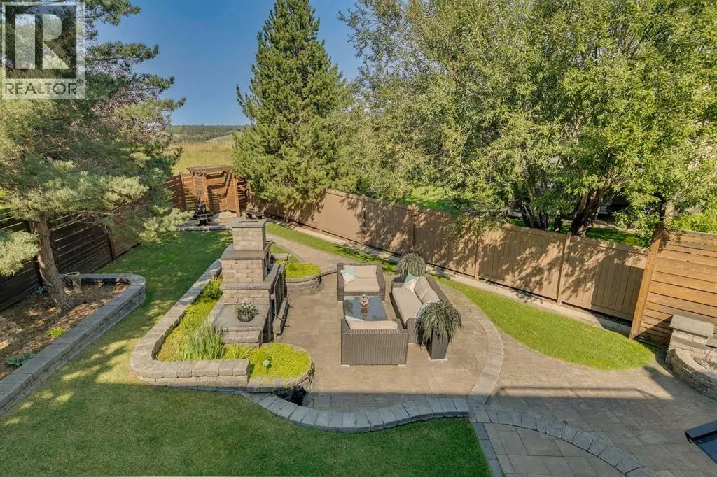 9 Evergreen Cove SW
