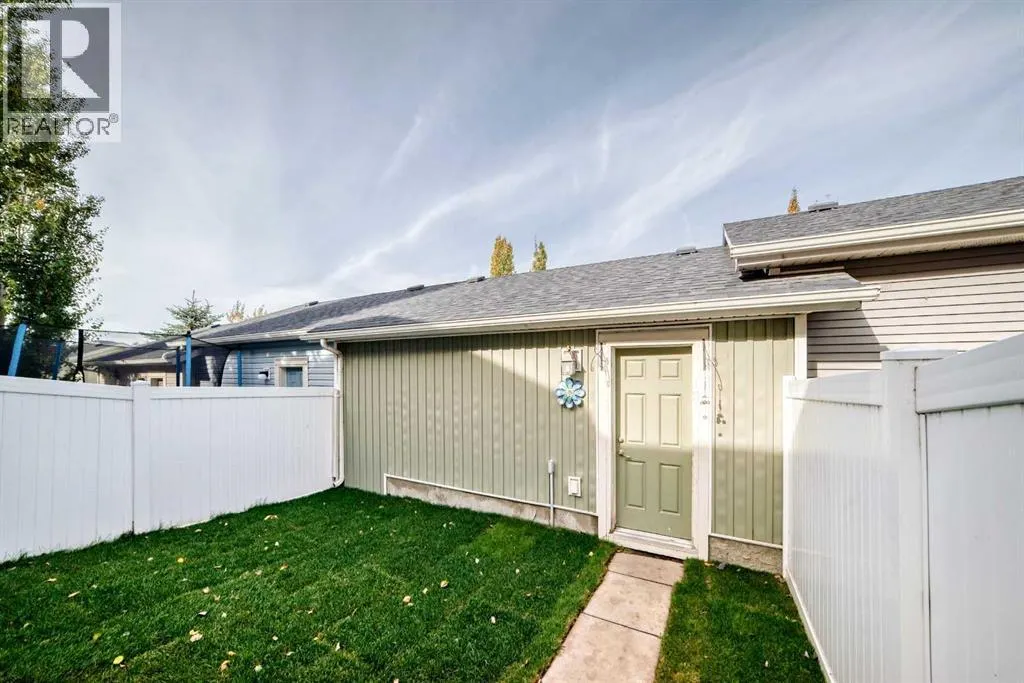 17 Kings Heights Dr  SE