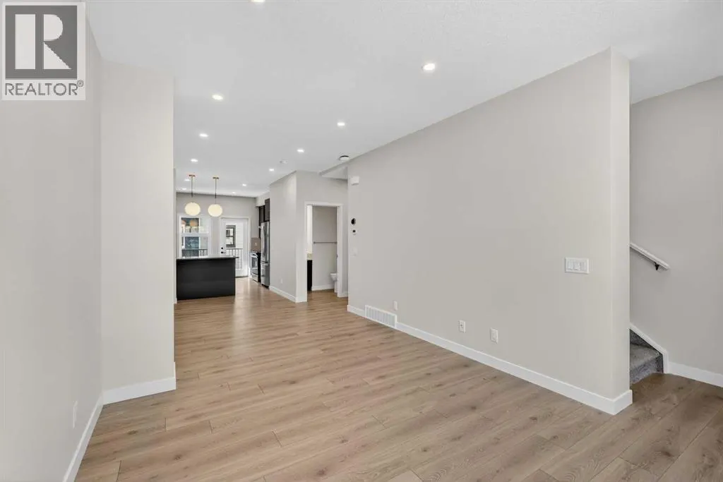 155 Mahogany Gardens SE