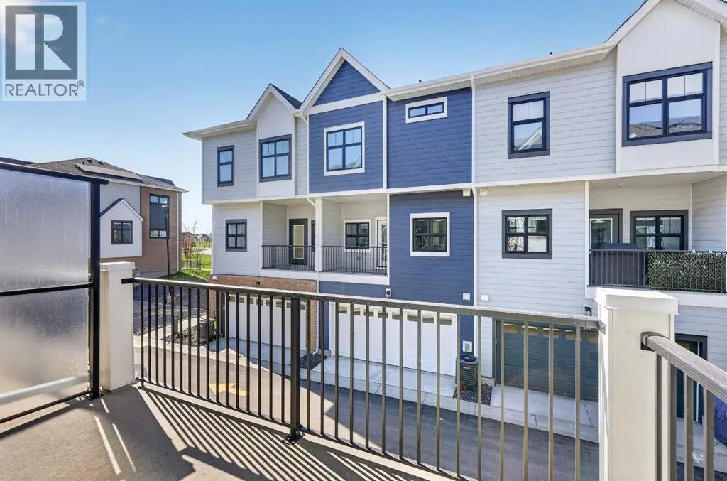 155 Mahogany Gardens SE