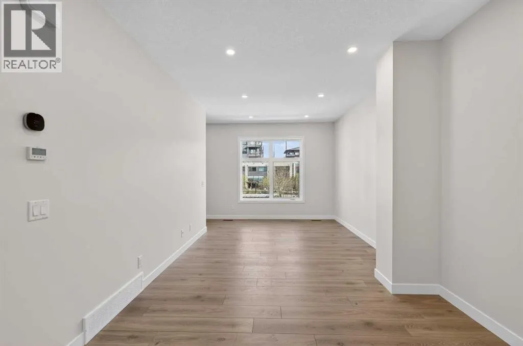155 Mahogany Gardens SE