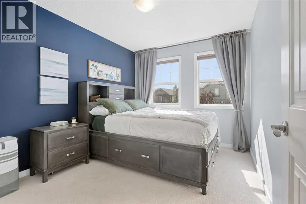 1025 New Brighton Grove SE
