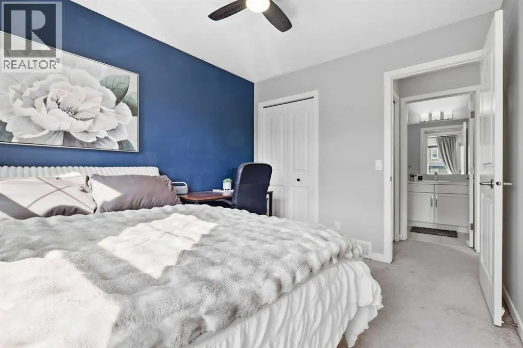 1025 New Brighton Grove SE