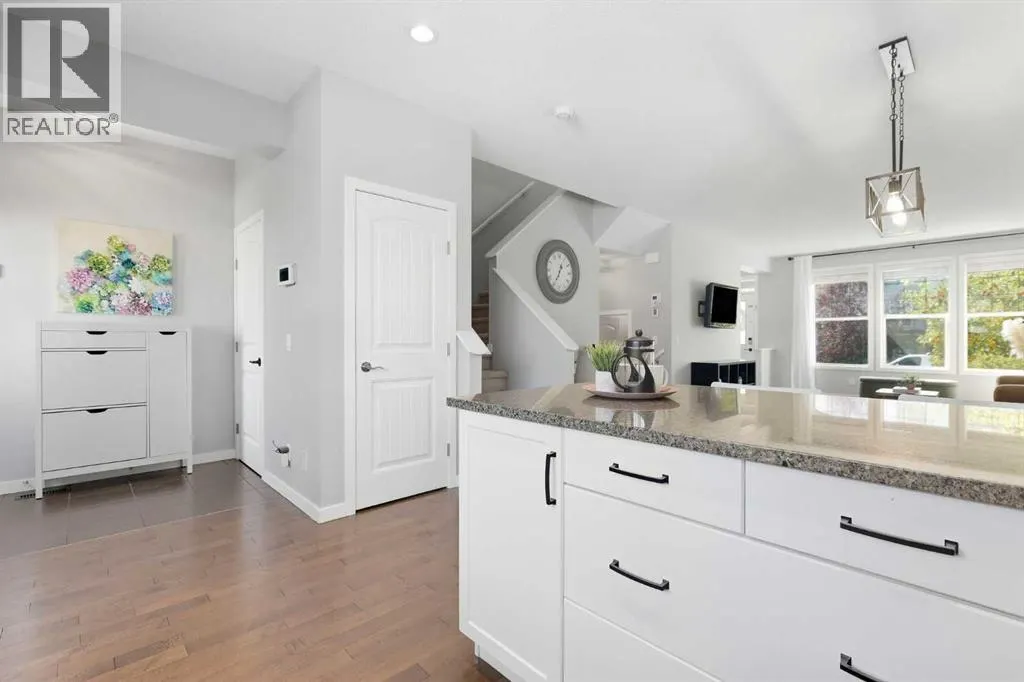1025 New Brighton Grove SE