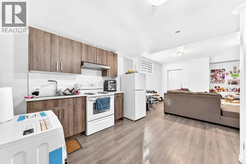 36 Cityscape View NE