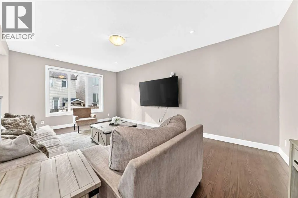 36 Cityscape View NE
