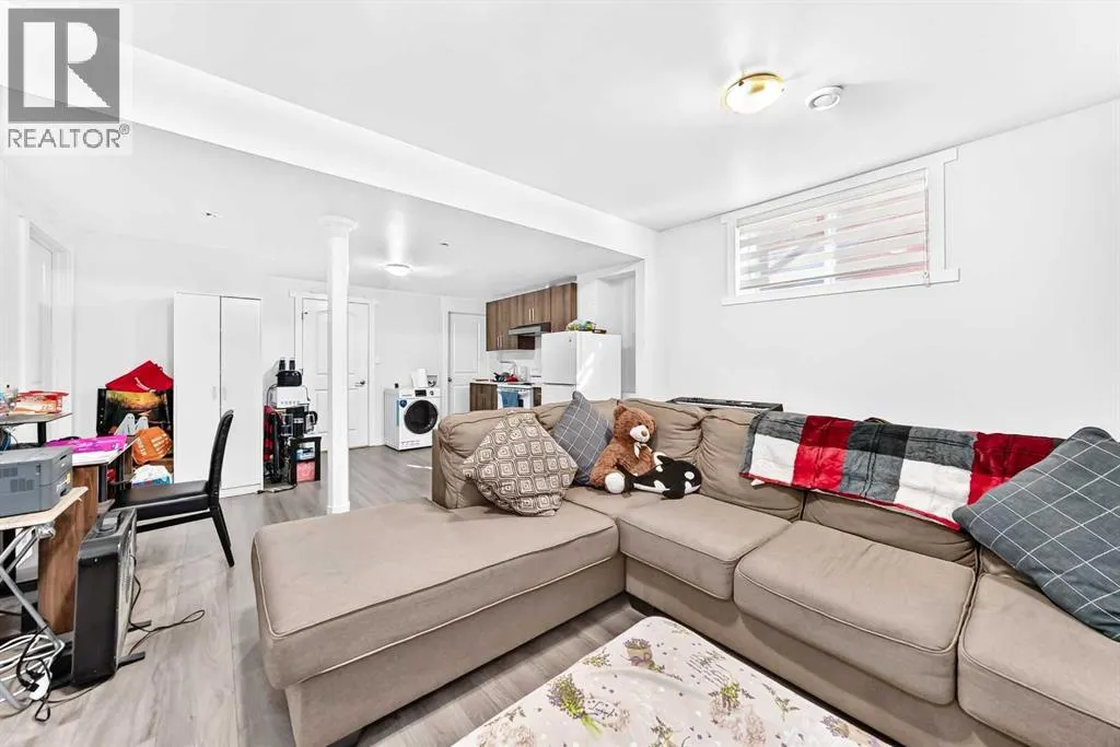 36 Cityscape View NE