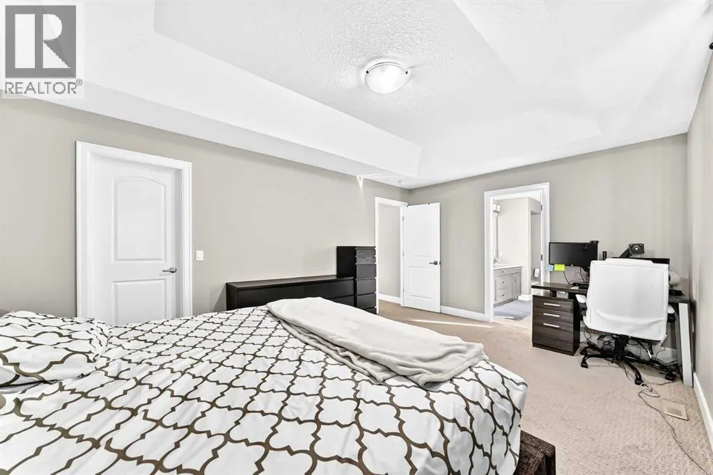 36 Cityscape View NE