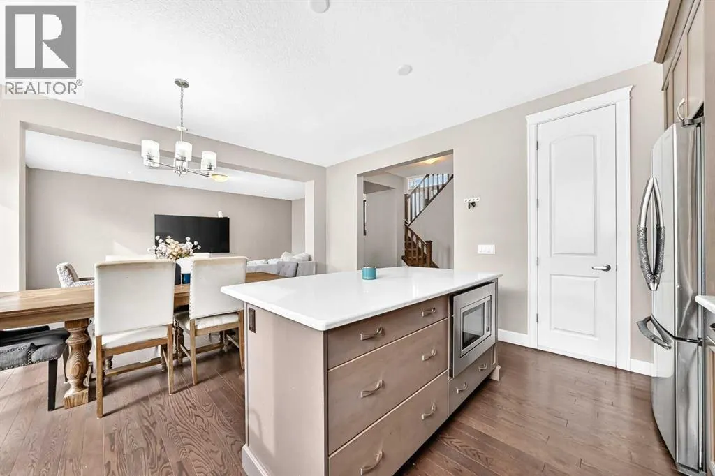 36 Cityscape View NE