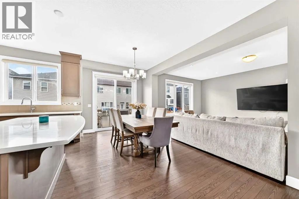 36 Cityscape View NE