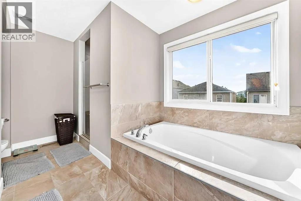 36 Cityscape View NE