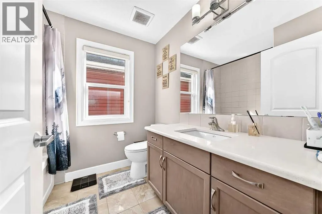 36 Cityscape View NE
