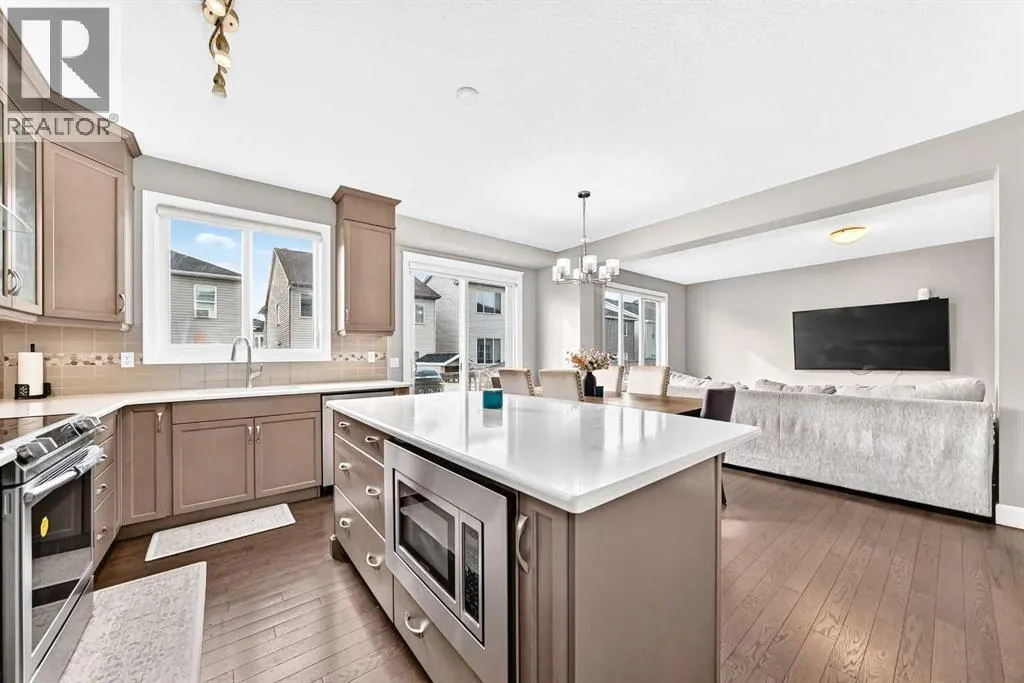 36 Cityscape View NE