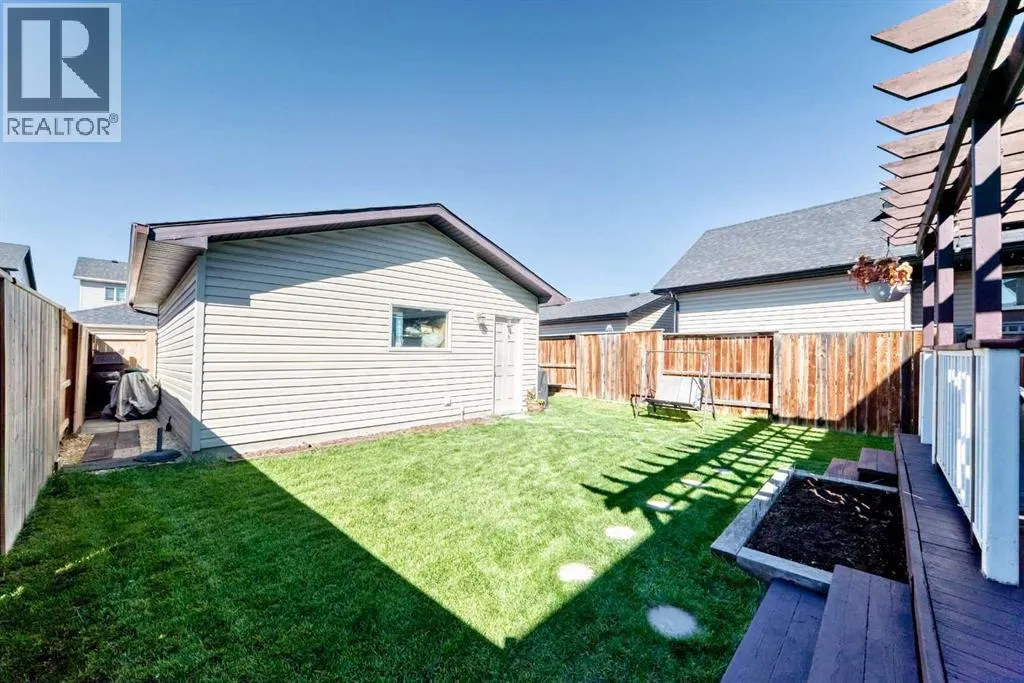 223 Skyview Ranch Way NE
