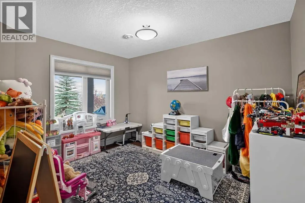 144 Fortress Bay SW