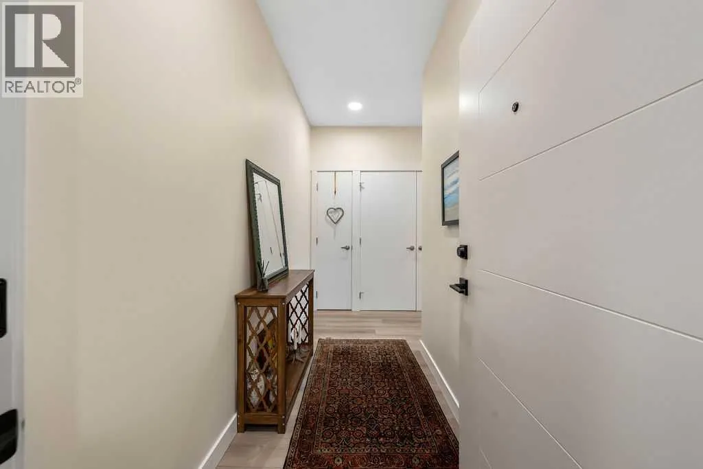 2305, 100 Banister Drive