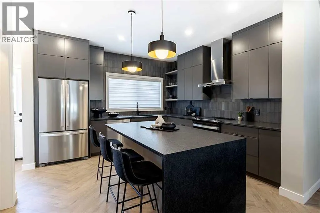 91 Legacy Point Heights SE