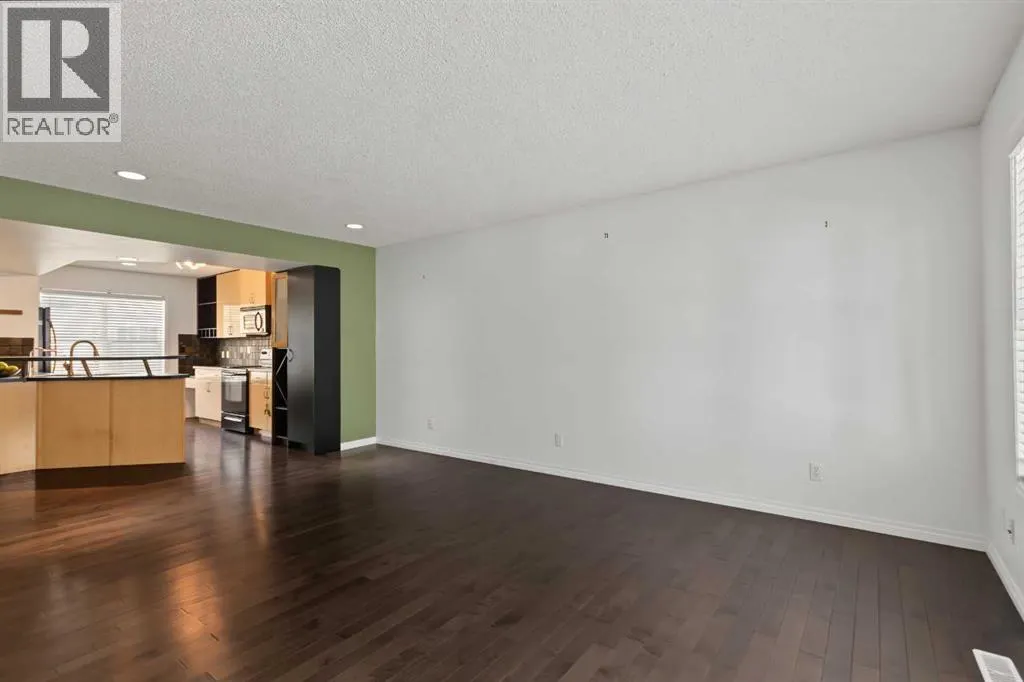 3240 New Brighton Gardens SE