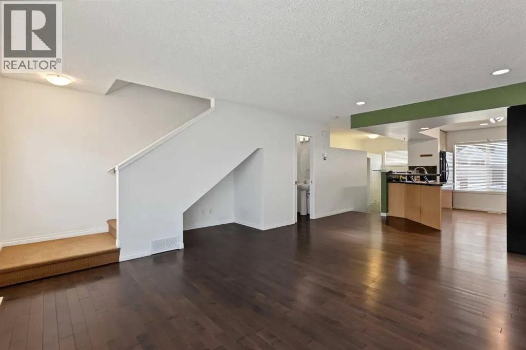 3240 New Brighton Gardens SE