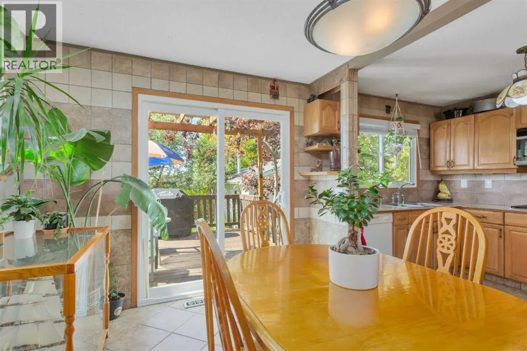 54 Lakeview Crescent