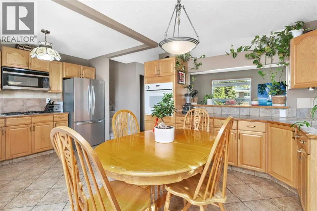 54 Lakeview Crescent
