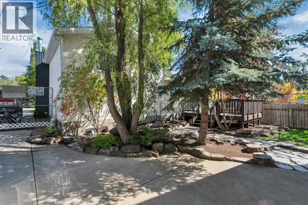 54 Lakeview Crescent