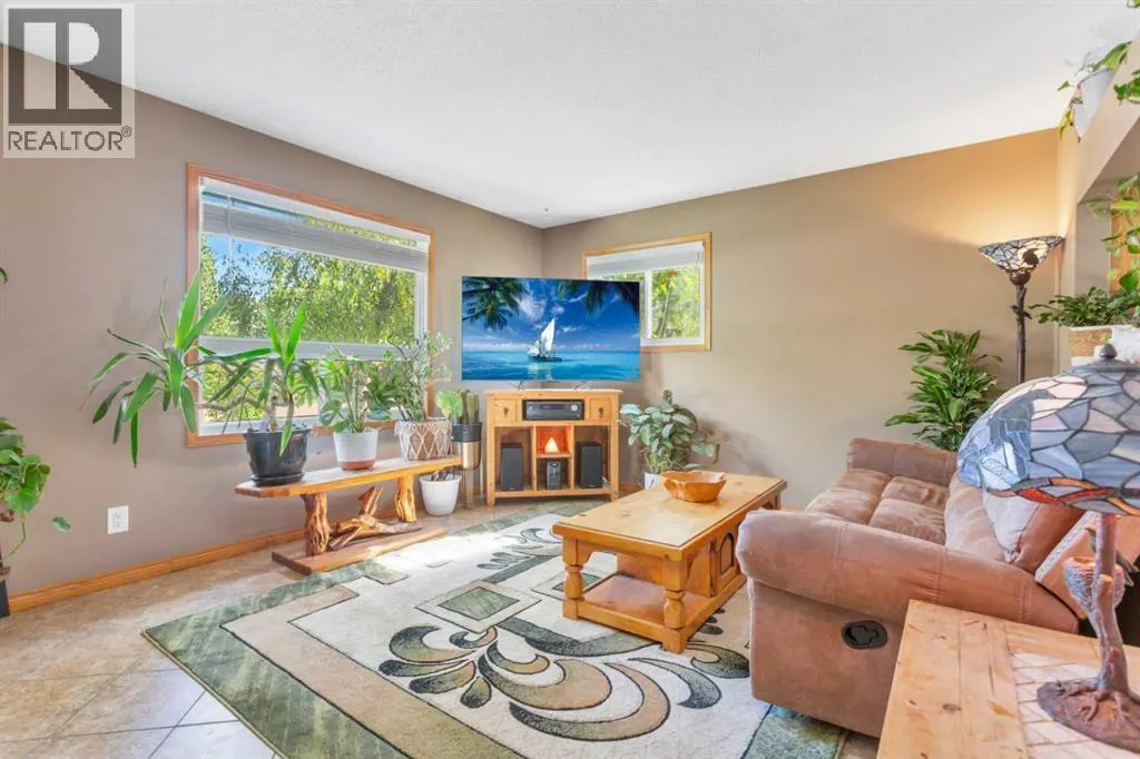 54 Lakeview Crescent